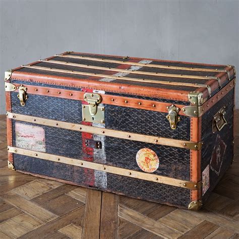 goyard vintage trunk